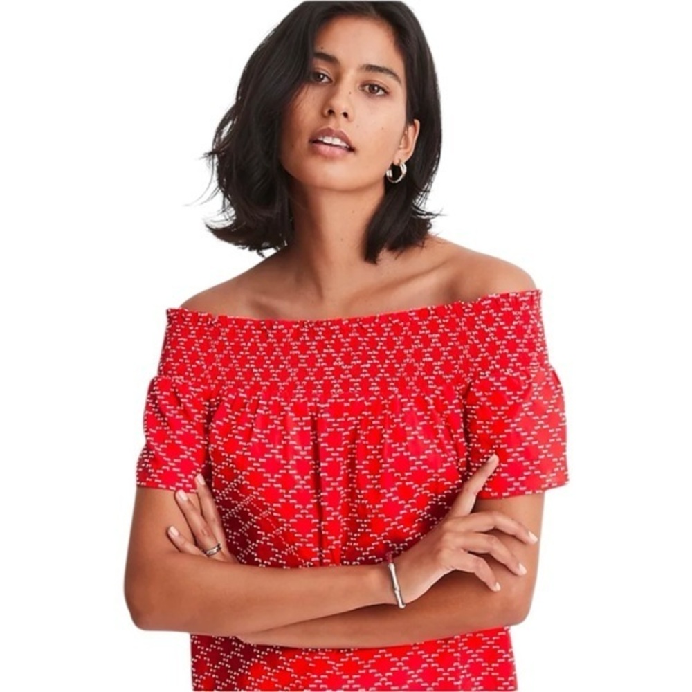 Ann Taylor Geo Clip Smocked Off‎ The Shoulder Top Red White Cotton